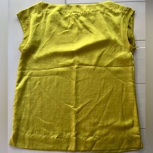 Amazing lime green poly TALBOTS shirt size 6